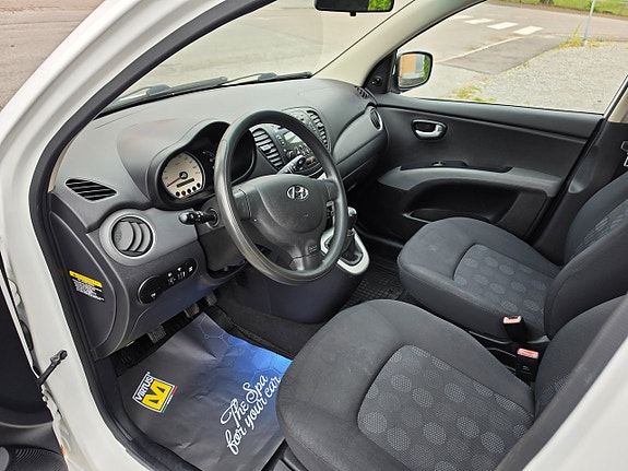 Hyundai i10 17 of 18