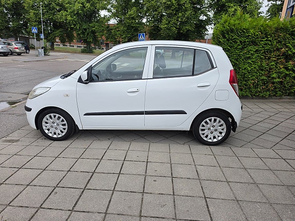 Hyundai i10 9 of 18