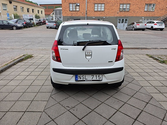Hyundai i10 14 of 18
