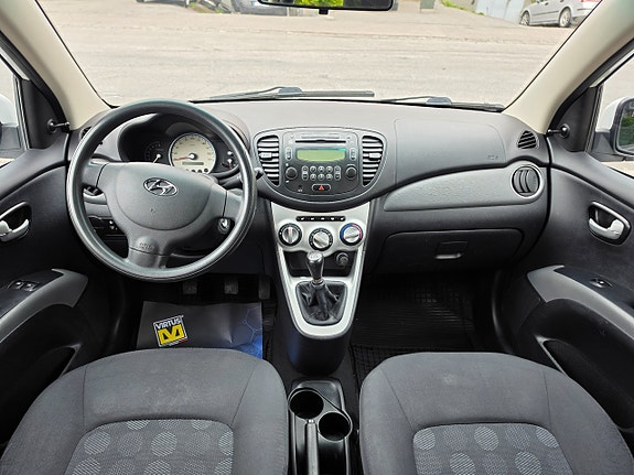 Hyundai i10 5 of 18