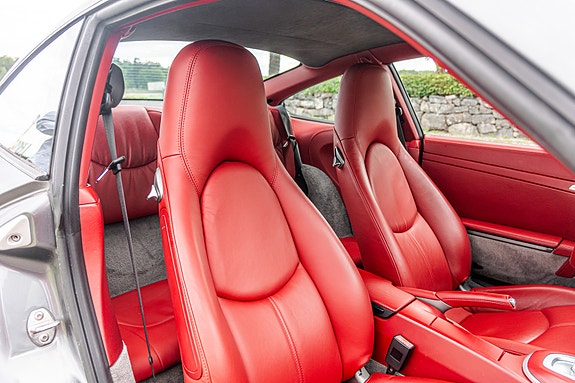 Porsche 911 Carrera S 12 of 19