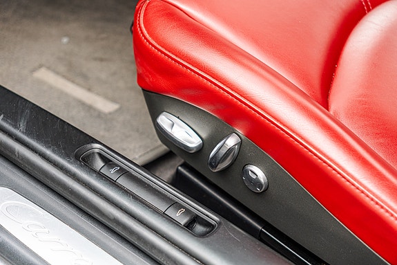 Porsche 911 Carrera S 16 of 19