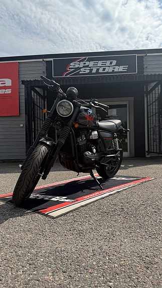BSA Bantam 350 - Barrel Black | Klassisk känsla - Modern körglädje 4 of 4