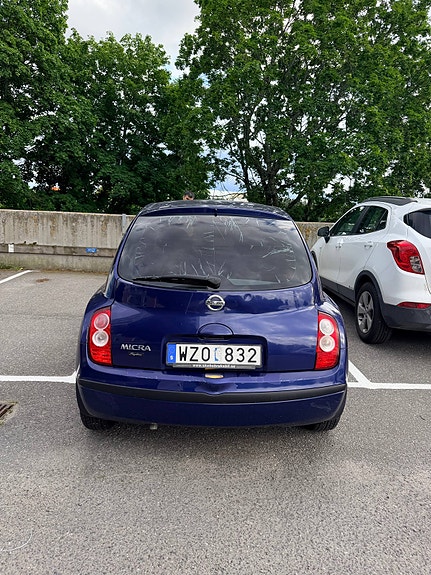 Nissan Micra 3 of 5