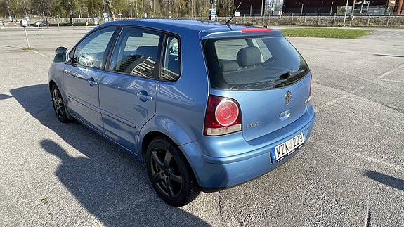 Volkswagen Polo 8 of 13