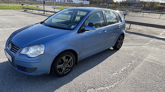 Volkswagen Polo 2 of 13