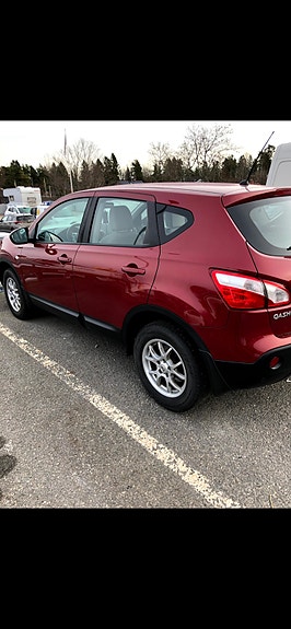 Nissan Qashqai 2 of 5