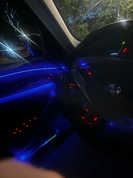 BMW 530e 3 of 4