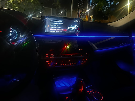 BMW 530e 2 of 4