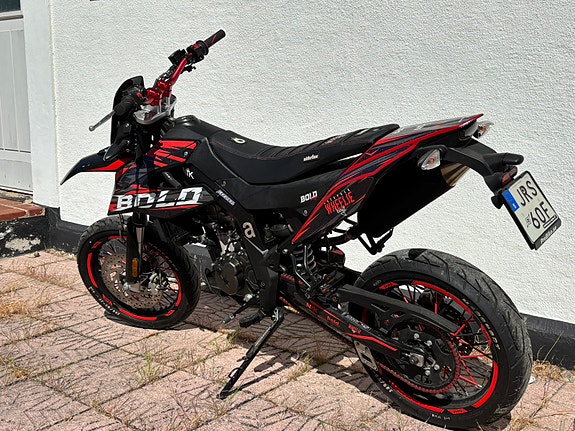 Aprilia SX125 7 of 8