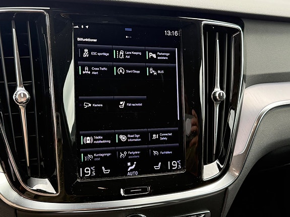 Volvo V60 15 of 23