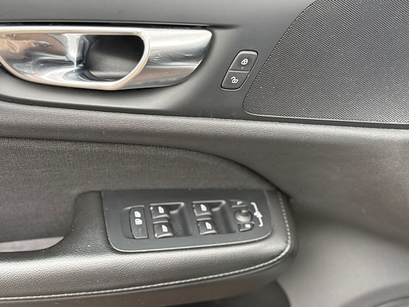 Volvo V60 18 of 23