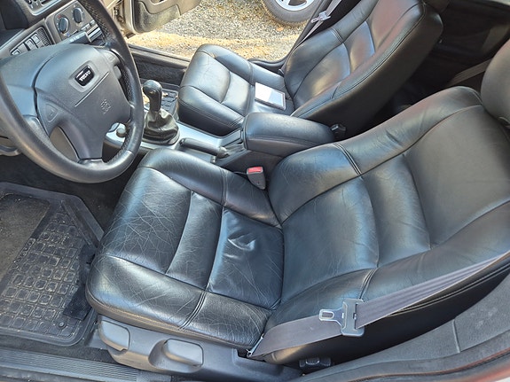 Volvo S70 4 of 5