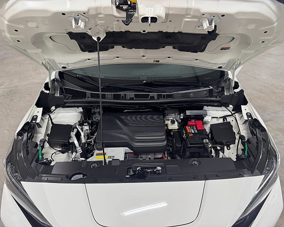 Nissan Leaf 13 of 23