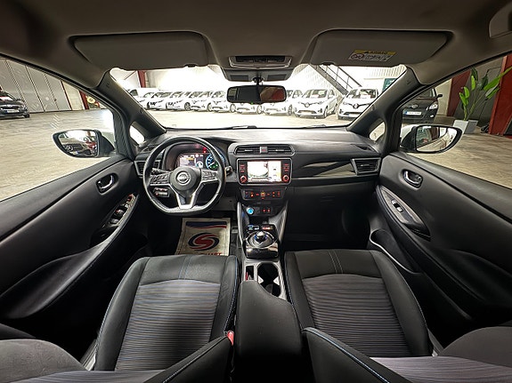 Nissan Leaf 10 of 23