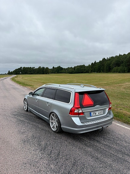 Volvo V70 5 of 5