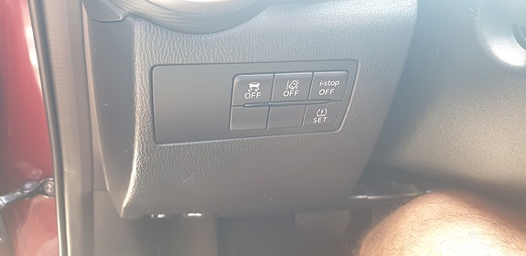 Mazda 2 6 of 7