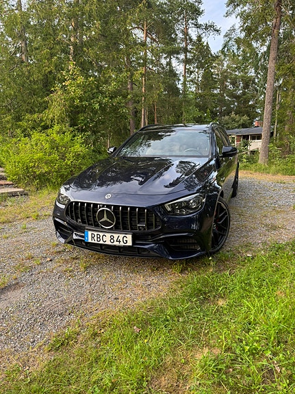 Mercedes-Benz E63 5 of 5