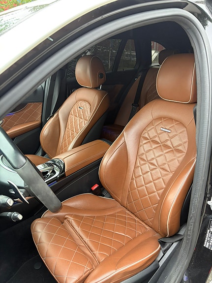 Mercedes-Benz C63 5 of 5