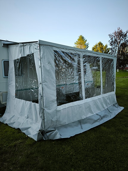 Knaus Eifelland Holiday 550 2 of 4