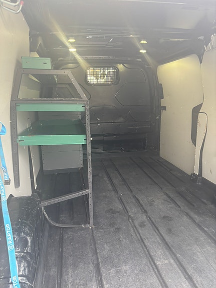 Ford Transit Custom 9 of 10