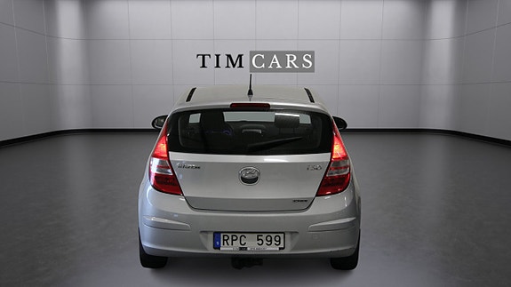 Hyundai i30 2 of 15