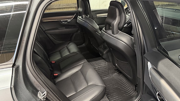 Volvo V90 7 of 12