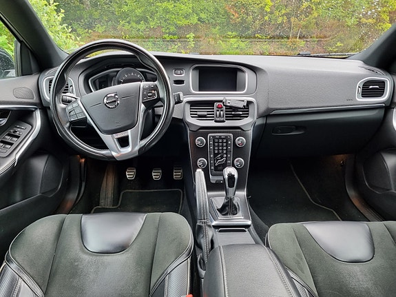 Volvo V40 6 of 10