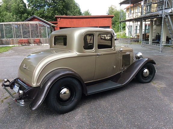 Ford B 3 of 5