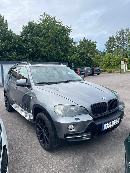 BMW X5 4 of 5