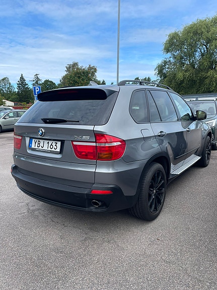 BMW X5 3 of 5