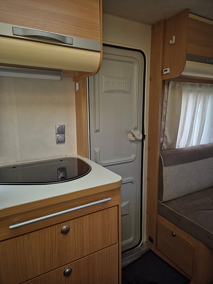 Adria Adora 542 KU 10 of 15