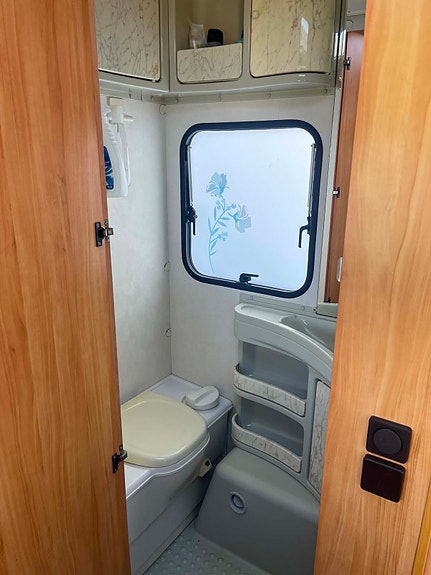 Adria Adora 552 uk 15 of 22