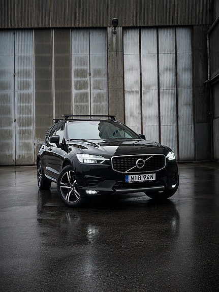 Volvo XC60 2 of 5