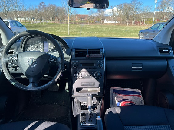 Mercedes-Benz A170 5 of 5