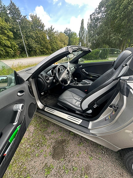Mercedes-Benz SLK200 4 of 4