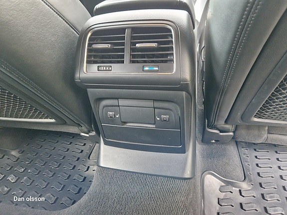 Audi Q5 12 of 17