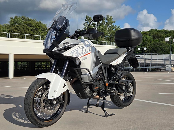 KTM 1290 Super Adventure 2 of 12