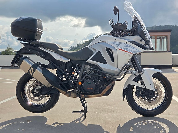 KTM 1290 Super Adventure 4 of 12