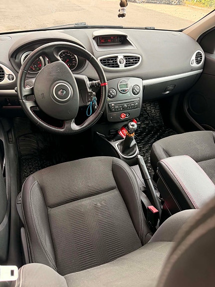 Renault Clio 4 of 5