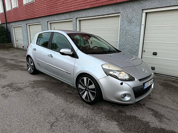 Renault Clio 2 of 5