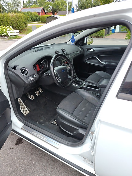 Ford Mondeo 3 of 5