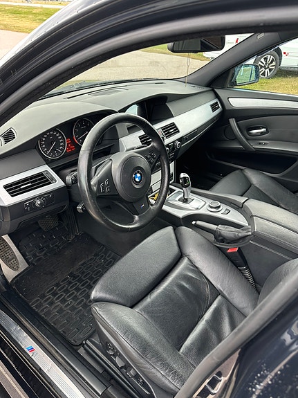 BMW 530i 5 of 5