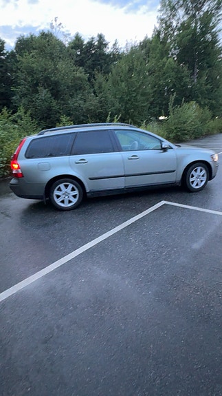 Volvo V50 2 of 7