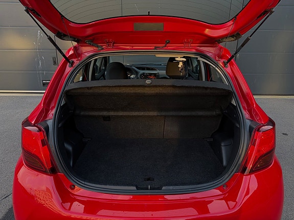Toyota Yaris 19 of 20