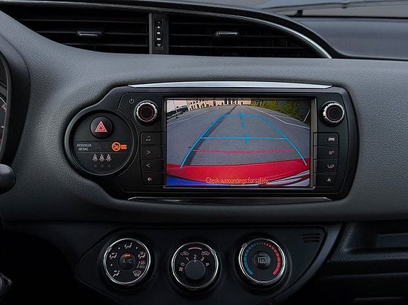 Toyota Yaris 16 of 20