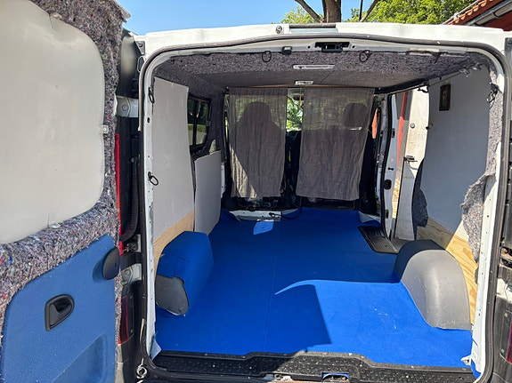 Renault Trafic 6 of 6