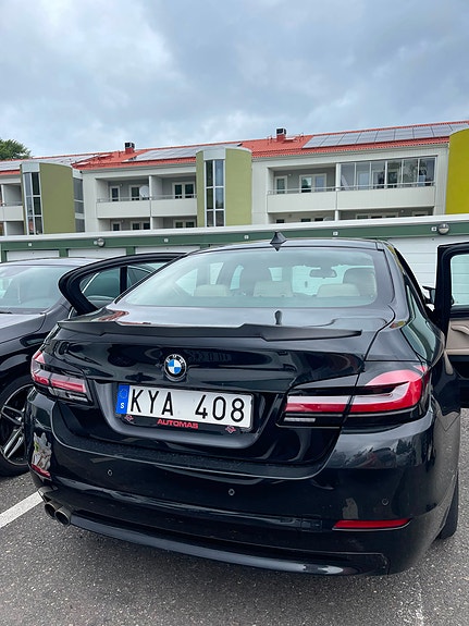BMW 523i 6 of 17