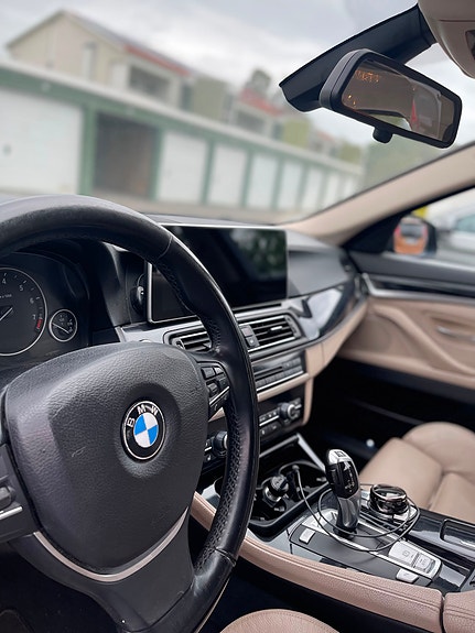 BMW 523i 14 of 17