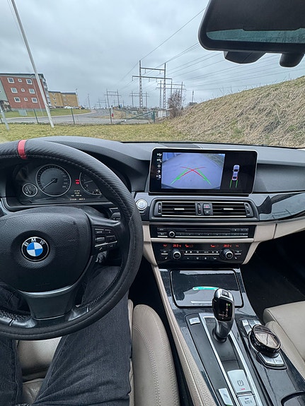 BMW 523i 5 of 5